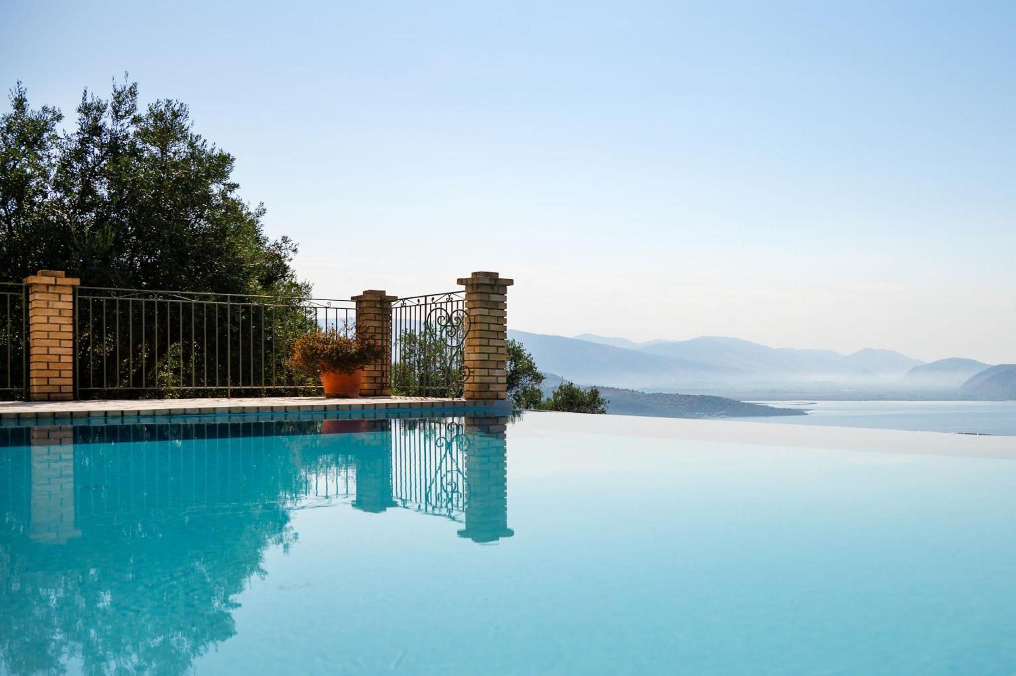 Villa Vilelmina Agnitsini Exterior photo